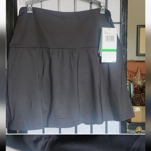 💛 Limited Time Sale💛Coco Reef Black Swimgear Skirt - Picture 2 of 9